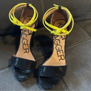 Killer Kelsie Dagger platforms black with neon strap